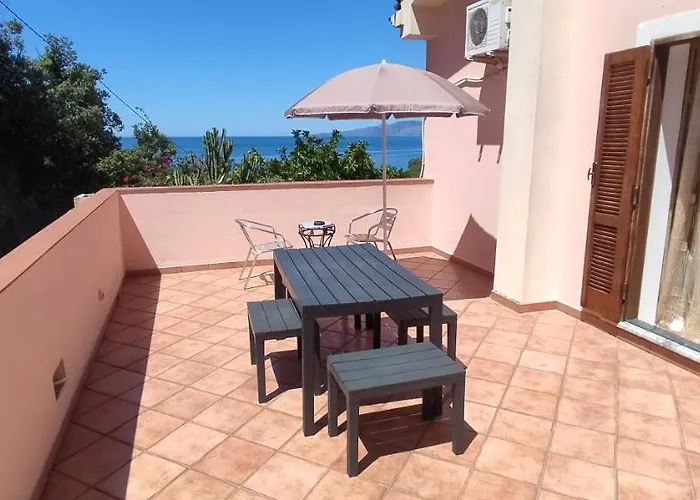 Laino Bed & Breakfast