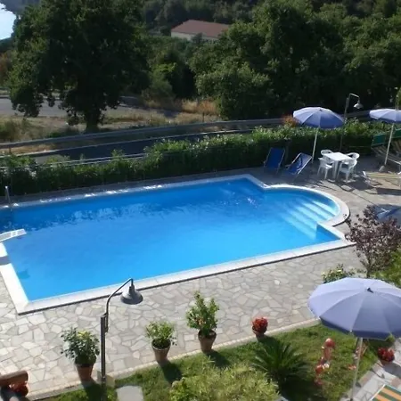 Laino 4*